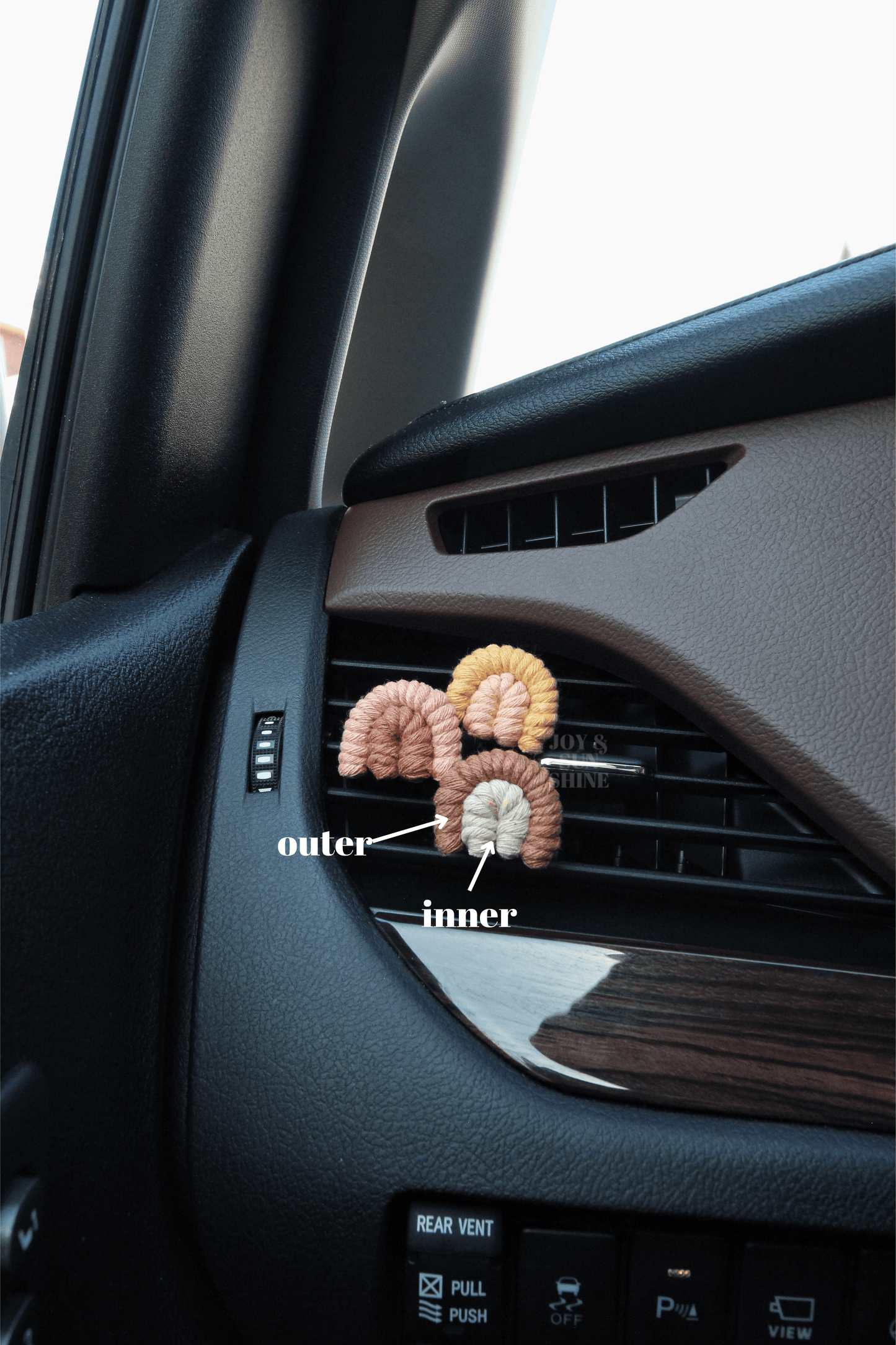 Rainbow car vent diffuser